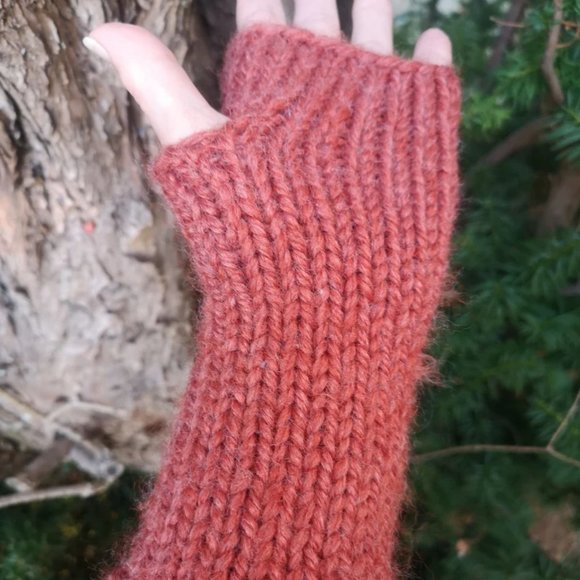 Handmade Sustainable Thick Fingerless Knit Gloves ArmWarmer Gift - Picture 6 of 9